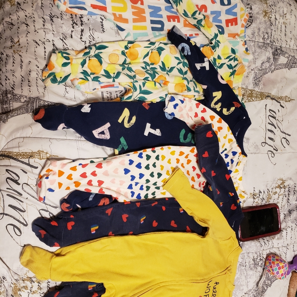 Old Navy Sleepers 3-6 months